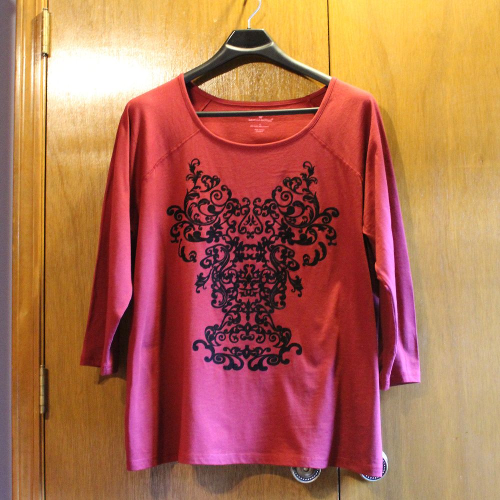 Woman Within 2X maroon top with black design